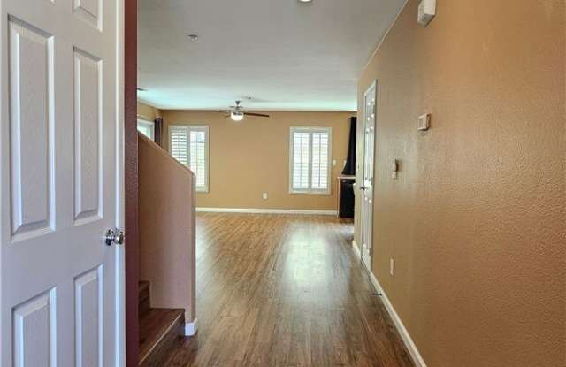 7337 Camden Pine Avenue Gallery 3