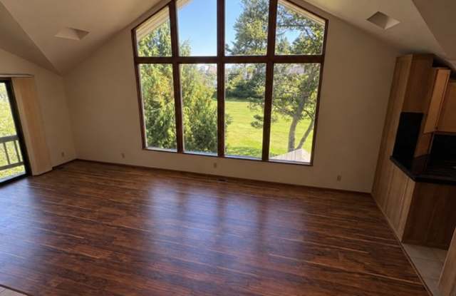 132 Salishan Drive Gallery 1