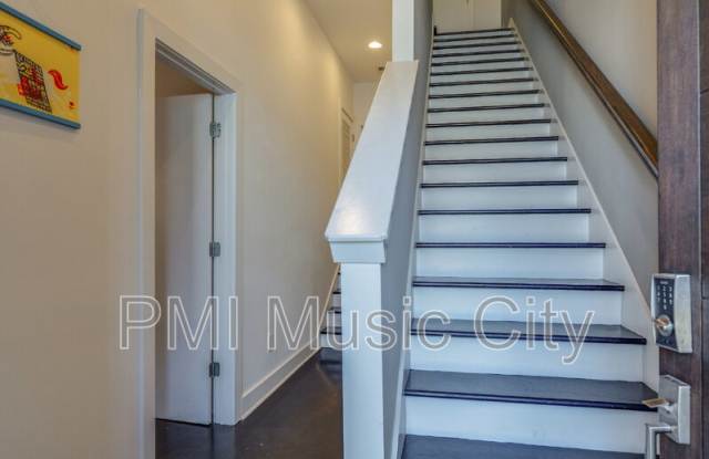 1027 Wedgewood Ave Gallery 3