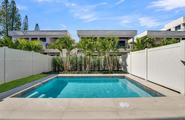 920 NE 17th Avenue B, Fort Lauderdale, FL 33304 photos photos