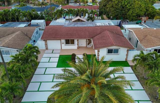 8461 Johnson St photos photos