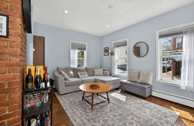 112 H St photos photos