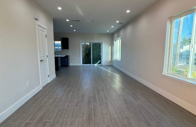 Centerville Plaza - 37177 Fremont Boulevard, Fremont, CA 94536