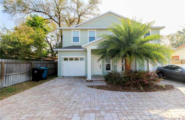 935 PINE GROVE AVENUE - 935 Pine Grove Ave, Orlando, FL 32803