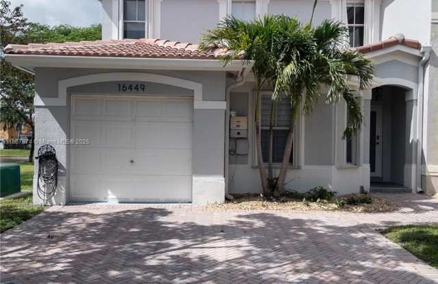 16449 SW 48th Ter photos photos