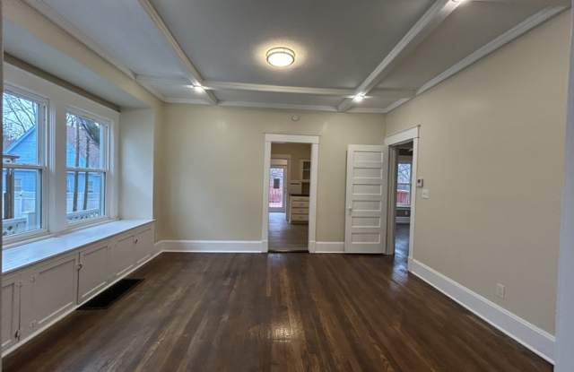 4110 Scarritt Avenue Gallery 4