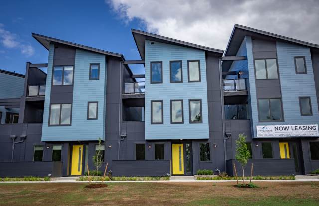 Riverside Townhomes - Waterfront Living in Vancouver photos photos