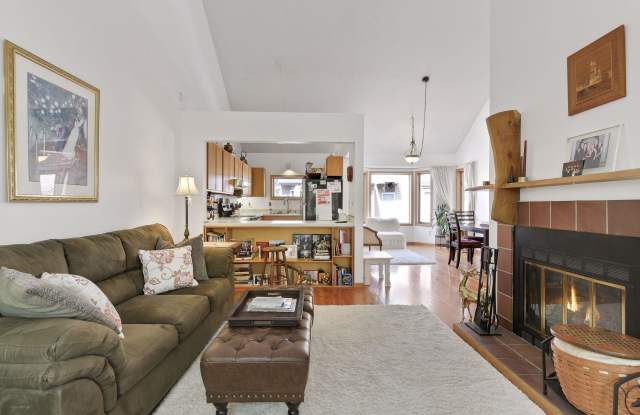 2858 Kenwood Isles Drive - 2858 Kenwood Isles Drive, Minneapolis, MN 55408
