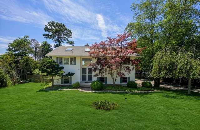 6 Peconic Road Gallery 3