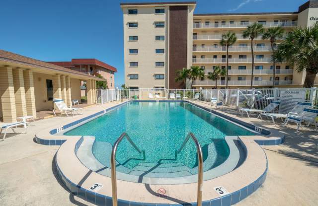 Executive oceanfront furnished rental Gallery 1