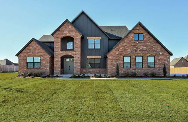 1045 Collis Way photos photos