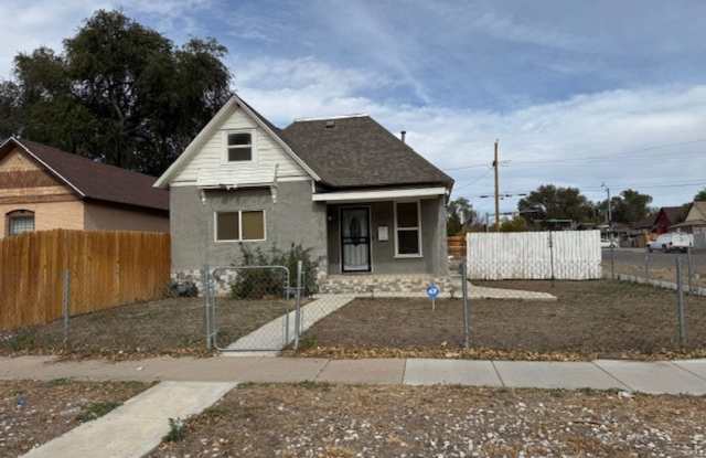 ALL PROSPECTIVE TENANTS MUST SUBMIT A $58 NON-REFUNDABLE APPLICATION FEE PER APPLICANT ONLINE AND BE PRE-QUALIFIED PRIOR TO ANY SHOWINGS photos photos