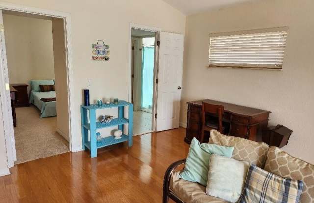 1144 Fernandina Street Gallery 4