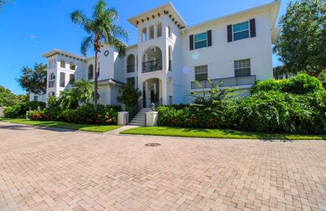 BEACH CLUB***BREAKWATER OF PELICAN BAY***3 BEDS/2.5 BATHS***FURNISHED SEASONAL*** Gallery 3