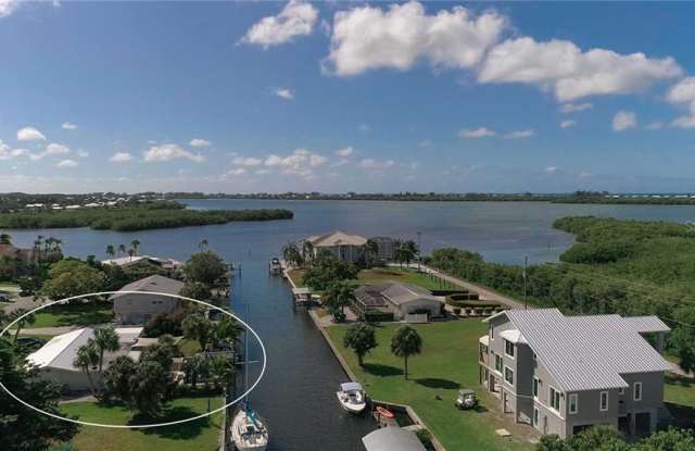 9271 PINE COVE ROAD Gallery 2
