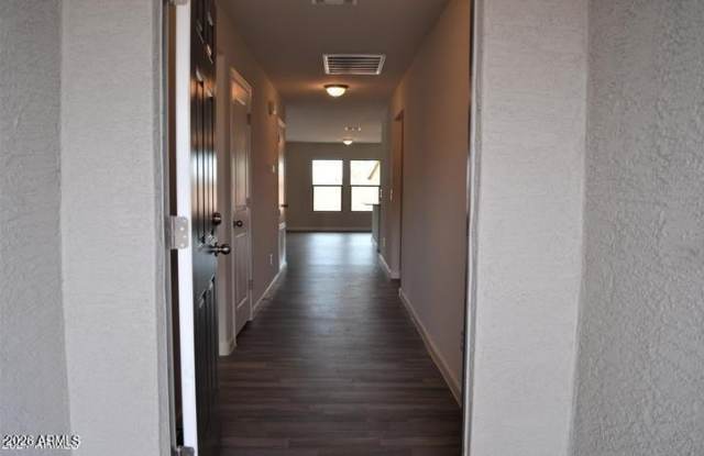 2367 N Oakmont Lane Gallery 4