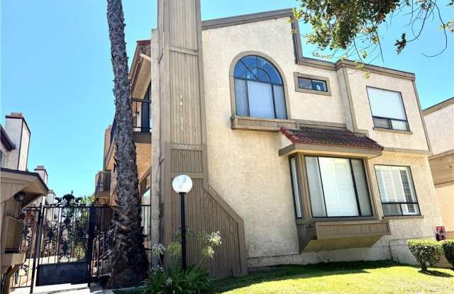 2100 Cedar Street photos photos