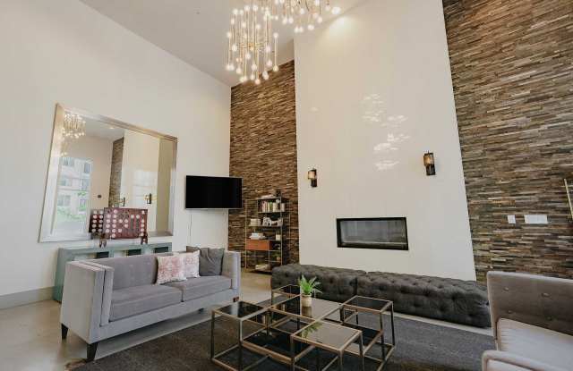 801 Polaris Gallery 4