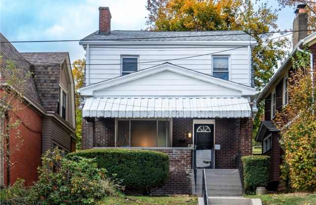 944 Woodbourne Ave Gallery 2