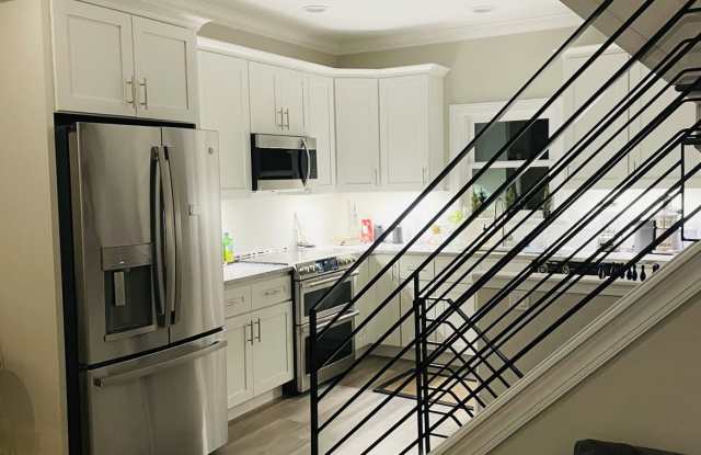 1254 North Burns Street photos photos
