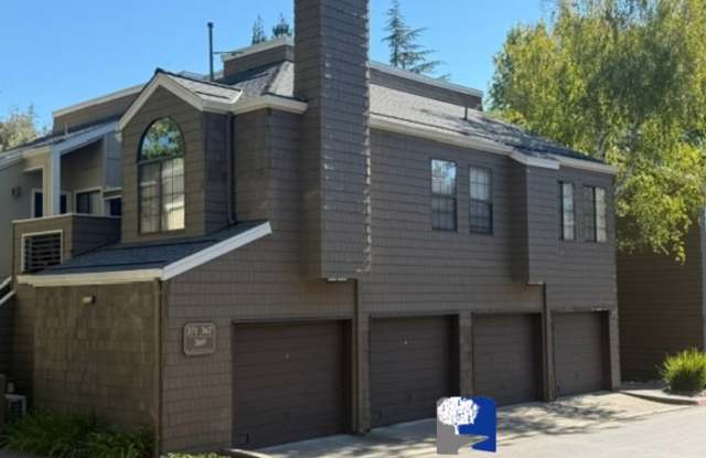 Immaculate 2BR/2BA Top-Floor Condo in Gated Canyon View Community Gallery 1