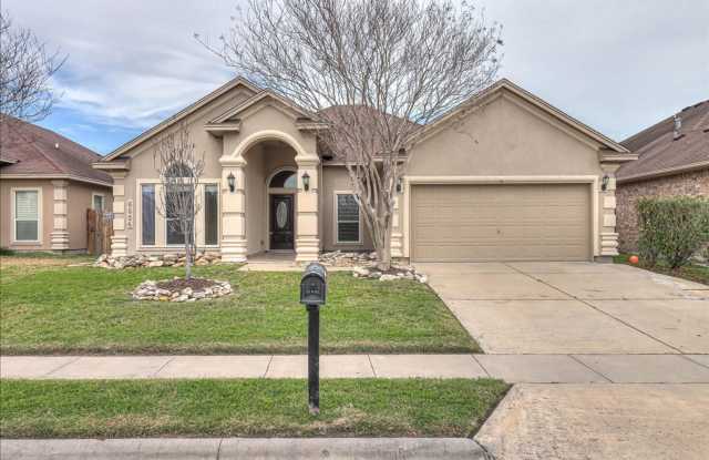 5834 Aava - 4/bedroom 2/bathroom - $2395/month photos photos