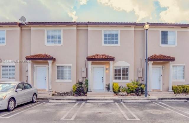 17046 SW 137th Pl - 17046 Southwest 137th Place, Richmond West, FL 33177