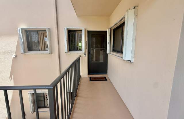 2 BR Condo w/ Community Pool-  Monthly Rental available JAN 2026 - MAR 31, 2026 Gallery 4