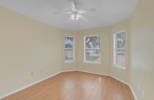 1906 Lake View Drive Gallery 4