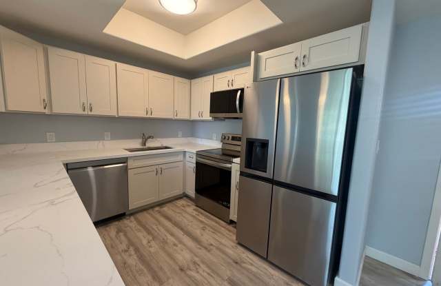 Ho'onanea Renovated Two Bedroom/Two Bathroom Gallery 3