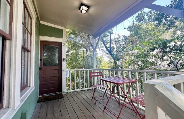 Great downtown location just 1-1/2 blocks off Centre St.! Gallery 3