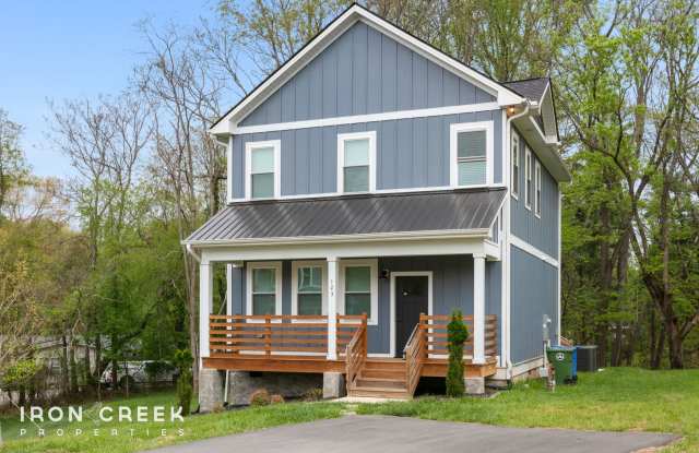 Stunning Three-Bedroom Home in Candler photos photos