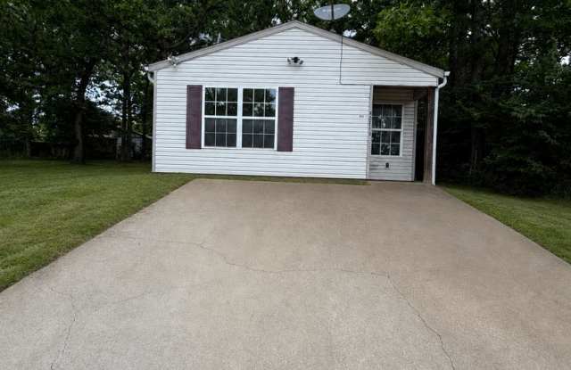 3 Bedroom | 2 Bathroom | 1,100 square feet | Merriam Woods MO! photos photos