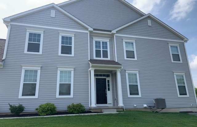 30 S TOMPKINS Square - 30 South Tompkins Square, Downingtown, PA 19335