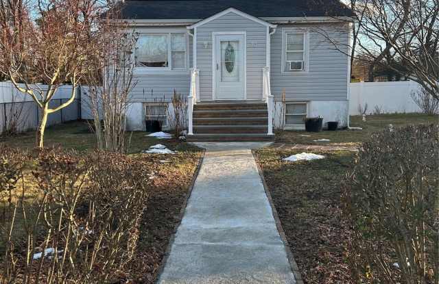 30 Gates Avenue - 30 Gates Avenue, Brentwood, NY 11717