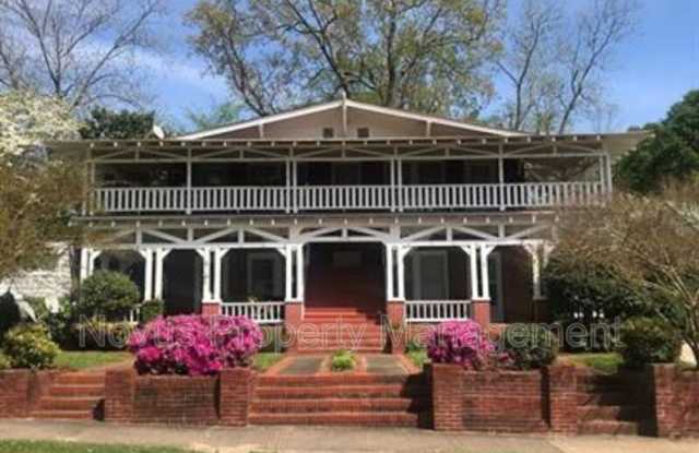 319 College Street photos photos