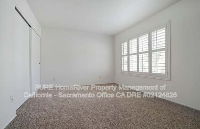 8811 Salmon Falls Dr. Gallery 4