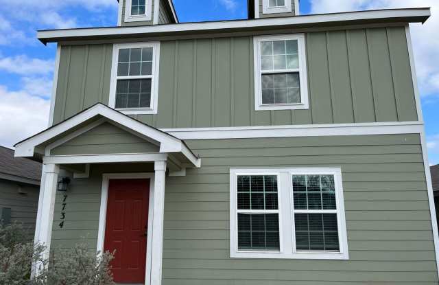 Cozy and conveniently located home ready for immediate move-in - 7734 Nopalitos Cove, San Antonio, TX 78239