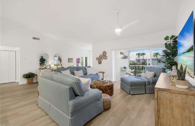 790 Willowbrook Dr Gallery 4