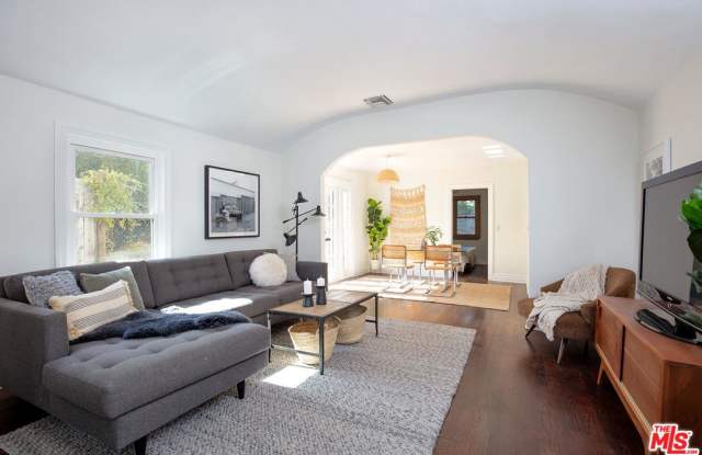 2508 LAKE VIEW Avenue Gallery 4