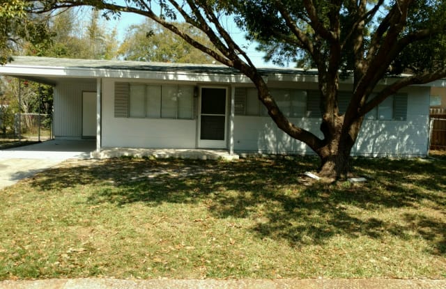 4413 W Oklahoma Ave - 4413 West Oklahoma Avenue, Tampa, FL 33616