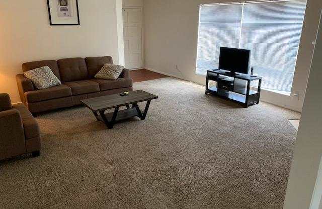 6532 N 74TH Drive Gallery 3