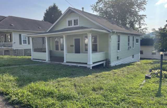622 6th St - 622 6th Street, New Martinsville, WV 26155