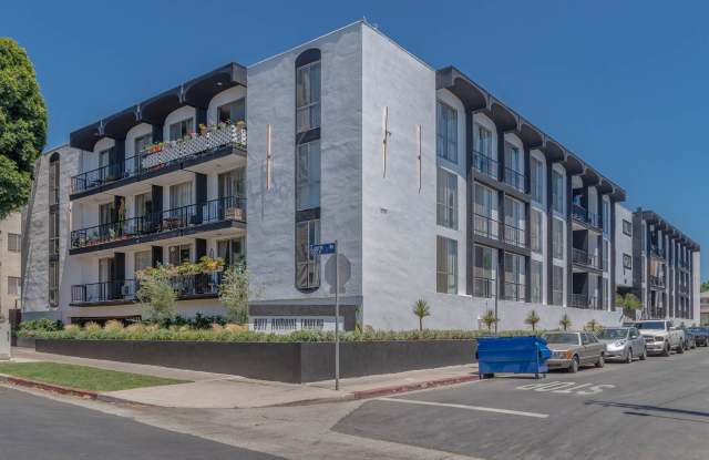 8011 W. Romaine Street photos photos 8011 W. Romaine Street photos photos