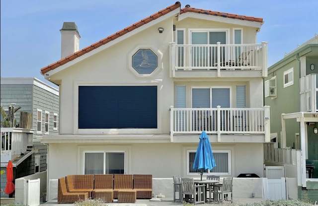 Spend a Month On the Sand with Island Views at Beautiful Hollywood Beach! Gallery 3