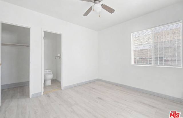 12015 S Willowbrook Ave Gallery 1