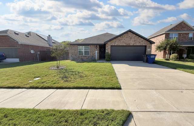 Charming 3-Bedroom Single-Story Home with Covered Porch in Princeton, TX photos photos