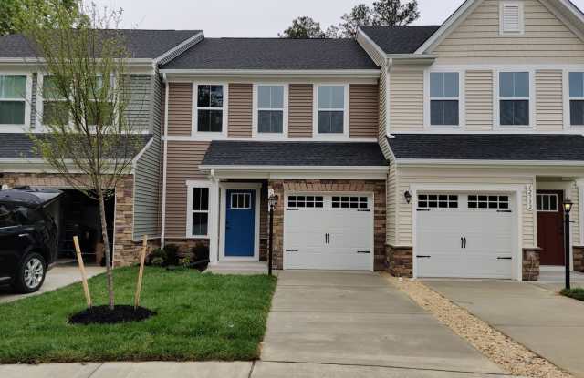 3 Bedroom condo near major roadways photos photos