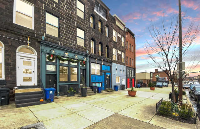 135 E NORTH Avenue unit: 2 photos photos