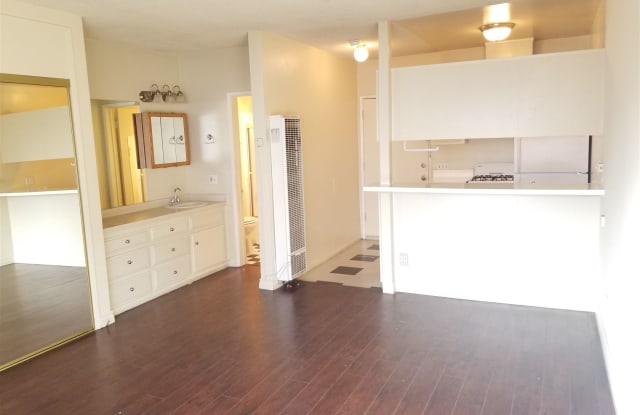 1154 N Gower St - 1154 N Gower St, Los Angeles, CA 90038